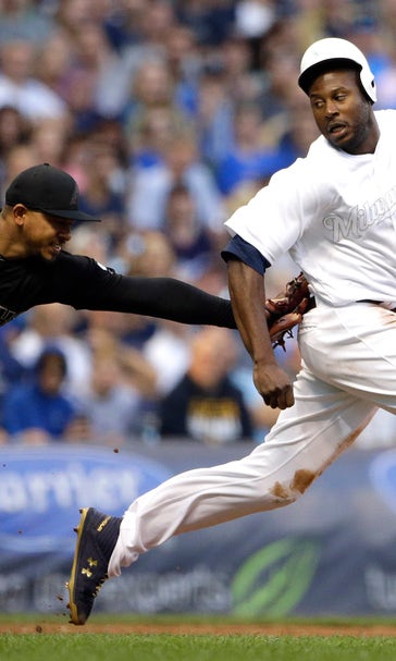 'Like morons': Fashion reviews dim for MLB weekend uniforms